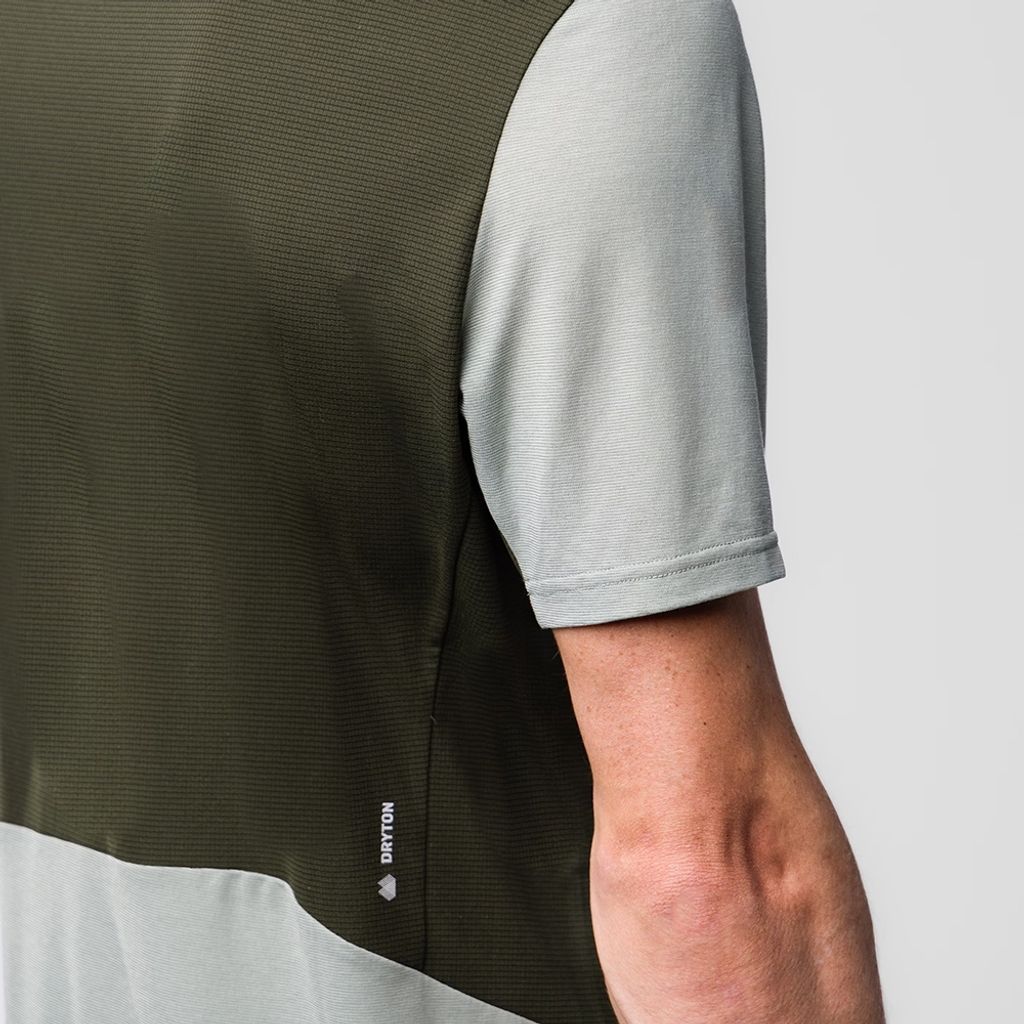 tw-11134207-7r98t-lwsbmjai99gwb4