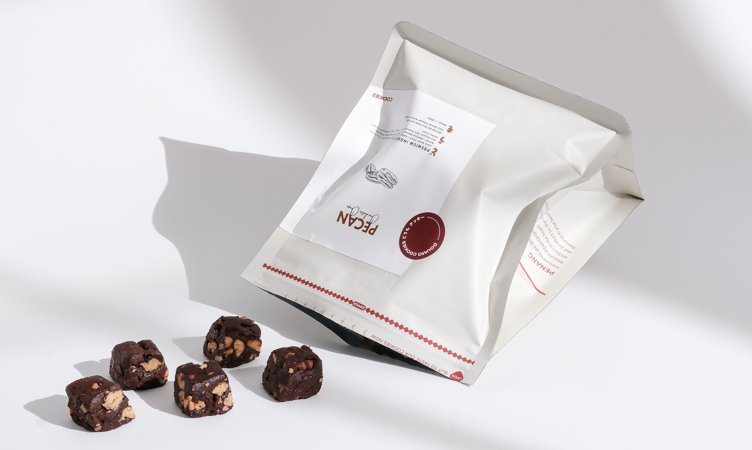 Doumo Pecan Chocolate Cookies