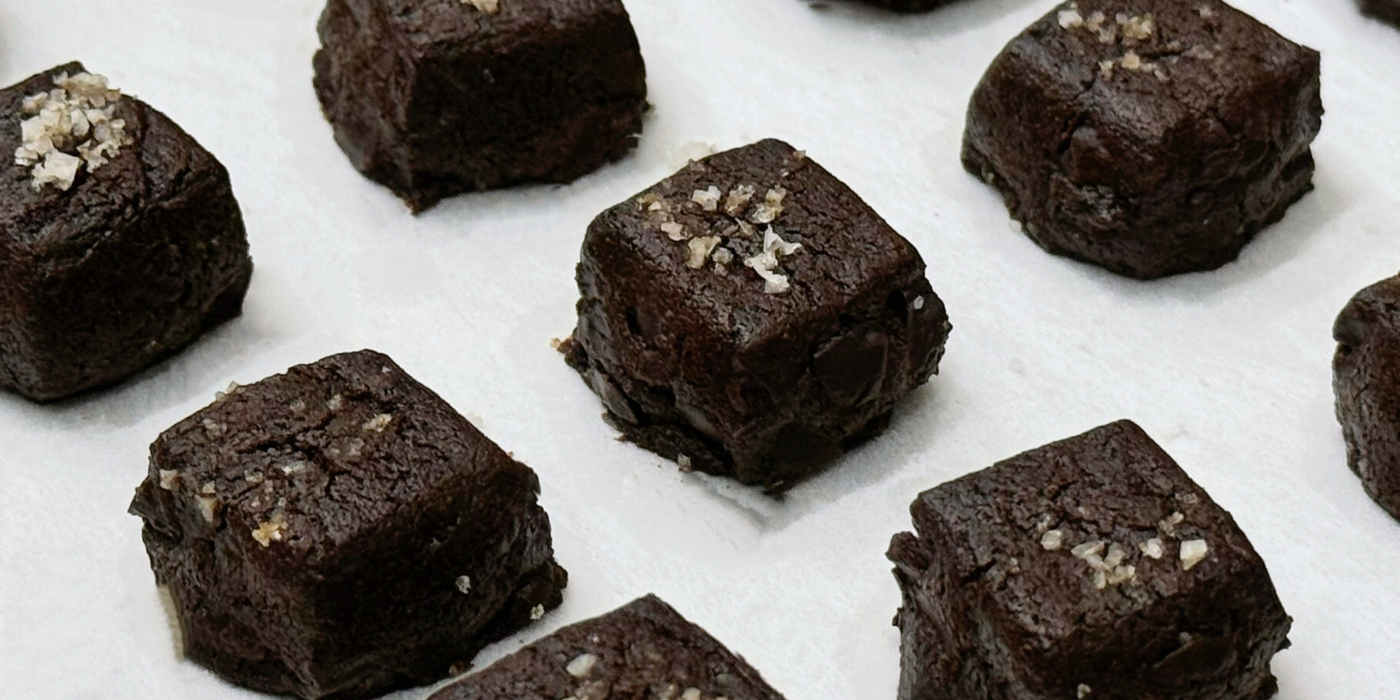 Doumo cookies during the in-house baking process