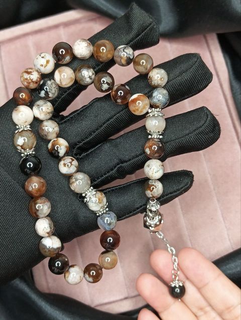 photo_6208378628438346351_y