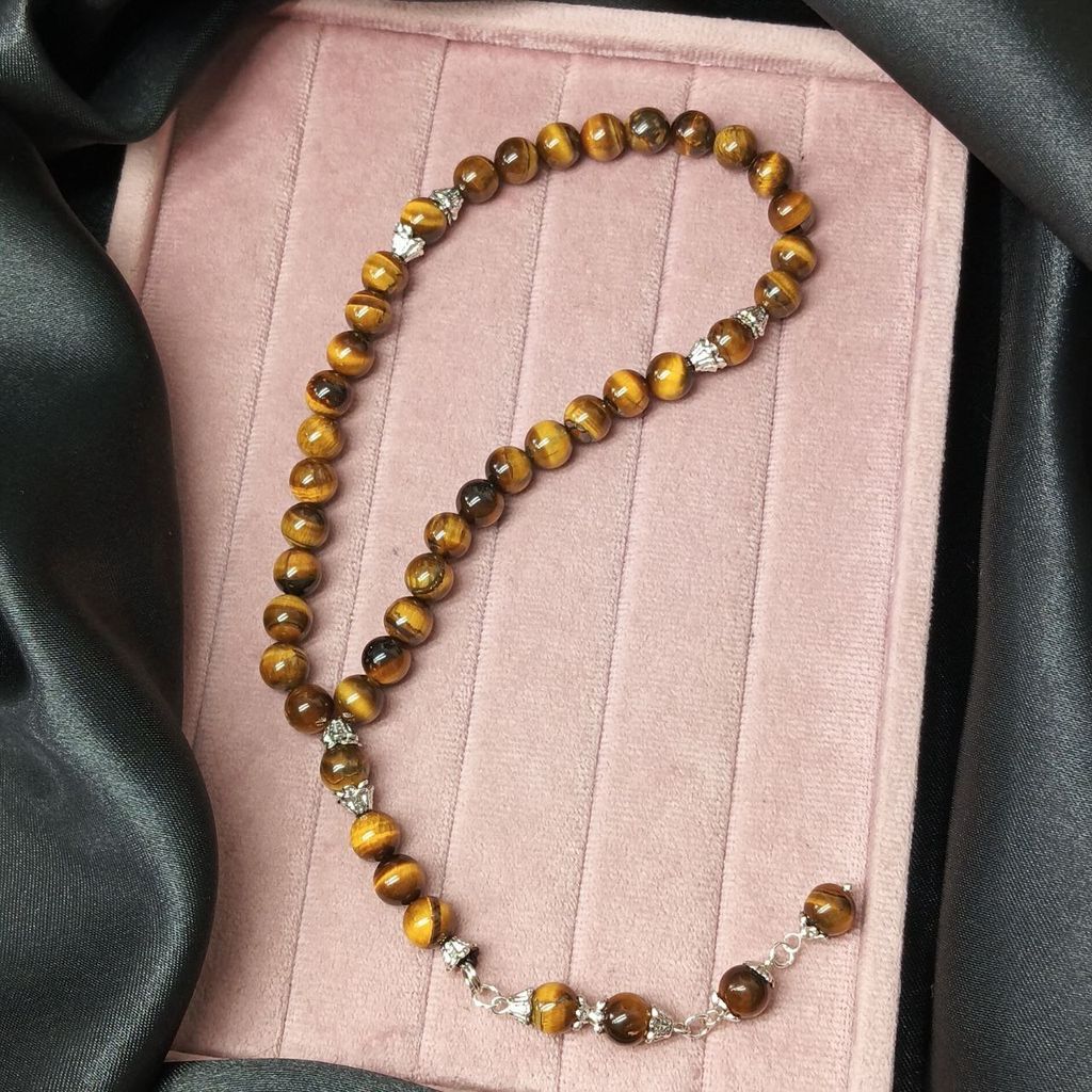 photo_6123009693799531052_y