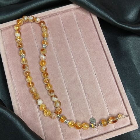 photo_6091565529555913001_y