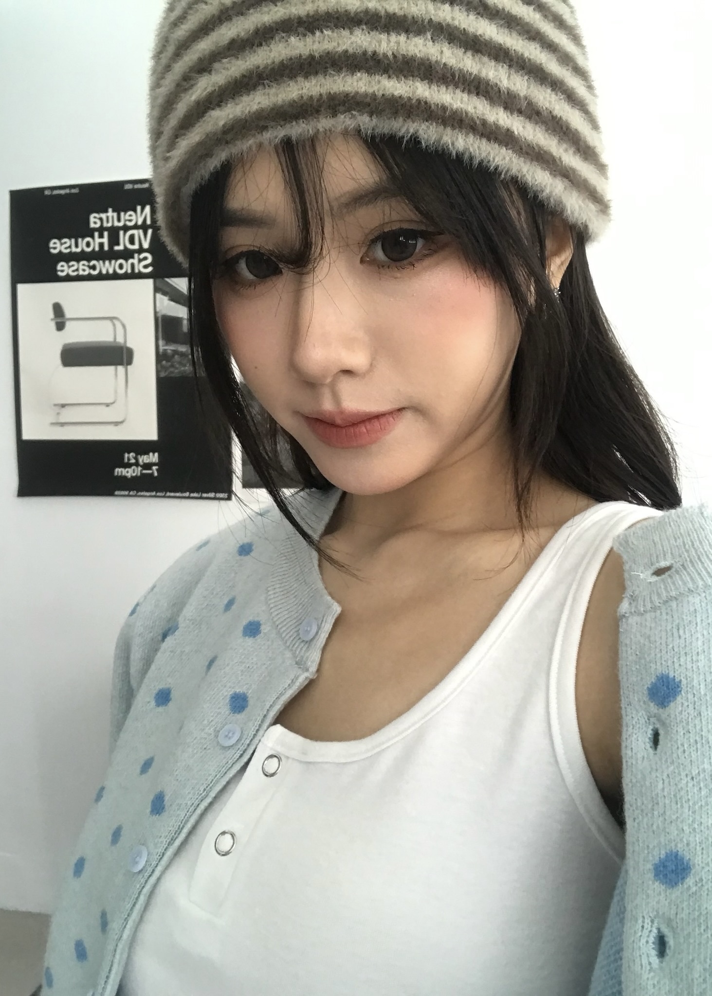 C0470E4B-F232-40CE-8006-8FF99A195656_1_201_a