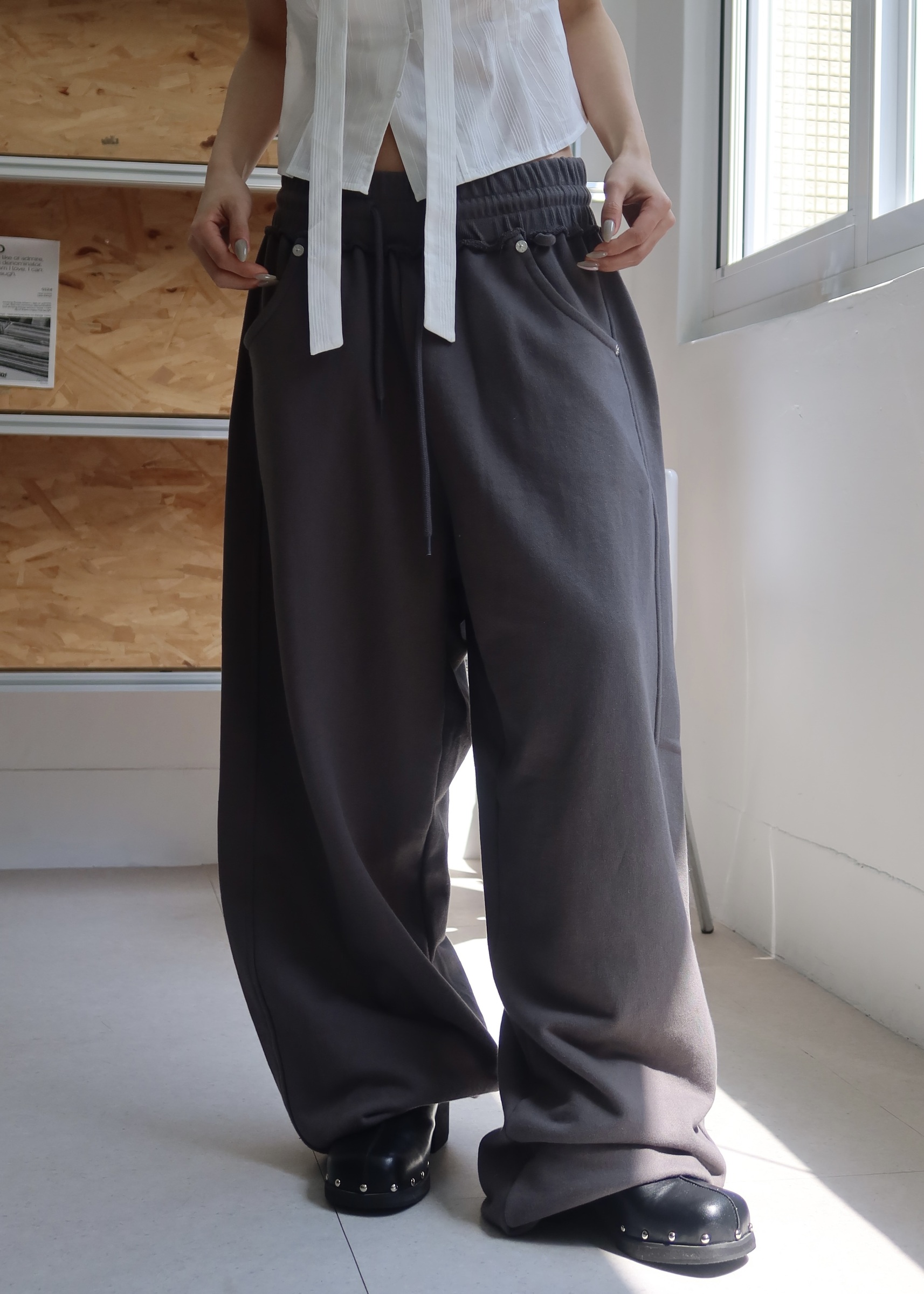 25B1B582-B488-4960-AFD1-B1D8A7B5B32A_1_201_a