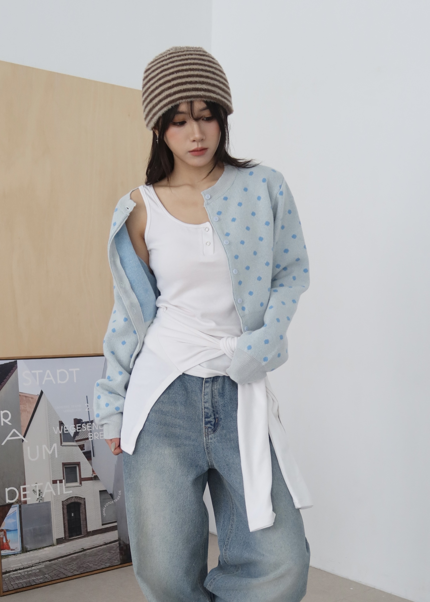 74E6E8CD-FFE0-4B20-ACDE-3A920EBB82A0_1_201_a