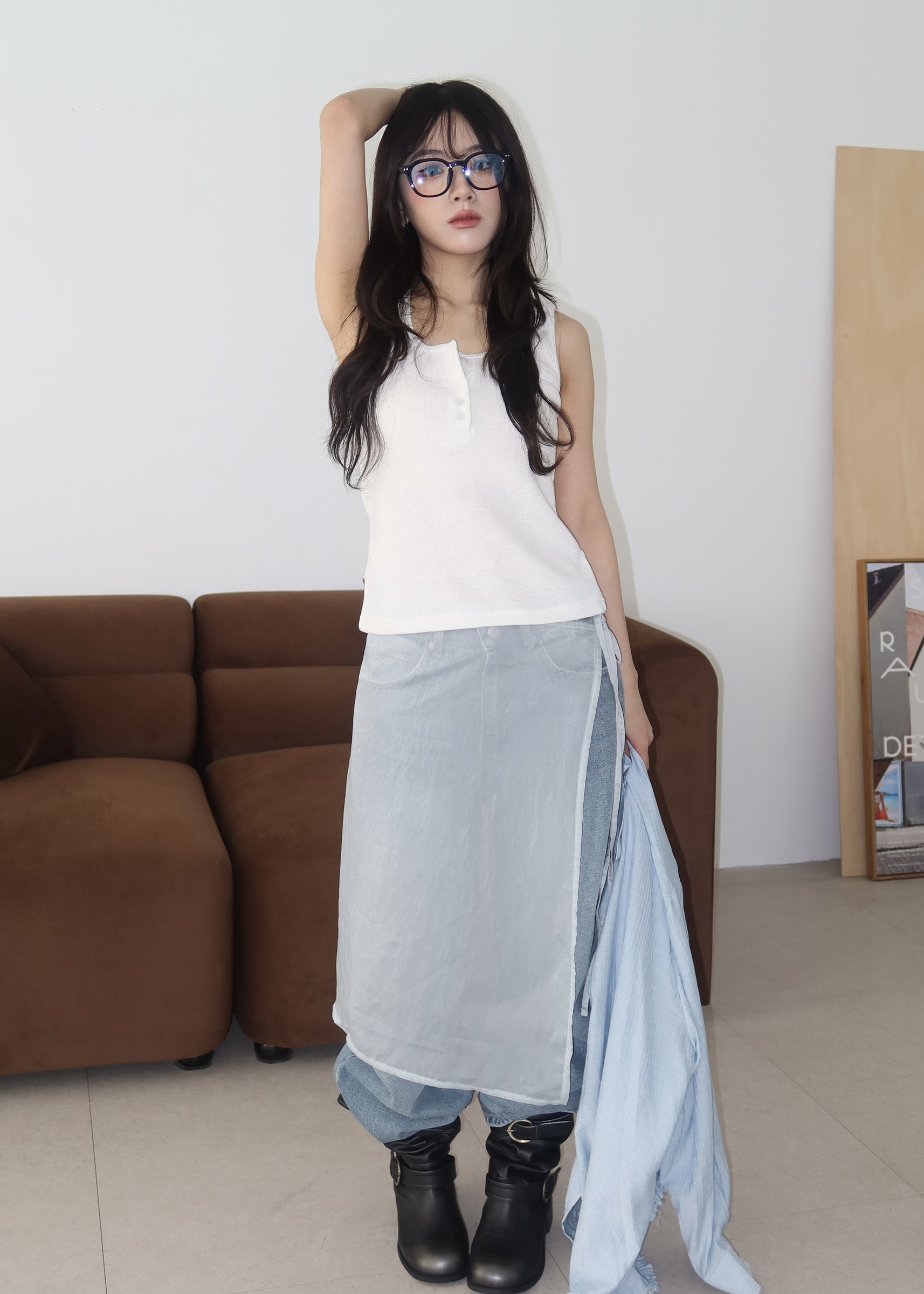 184BE347-B059-402D-96D3-7DD00E79E09A_1_201_a