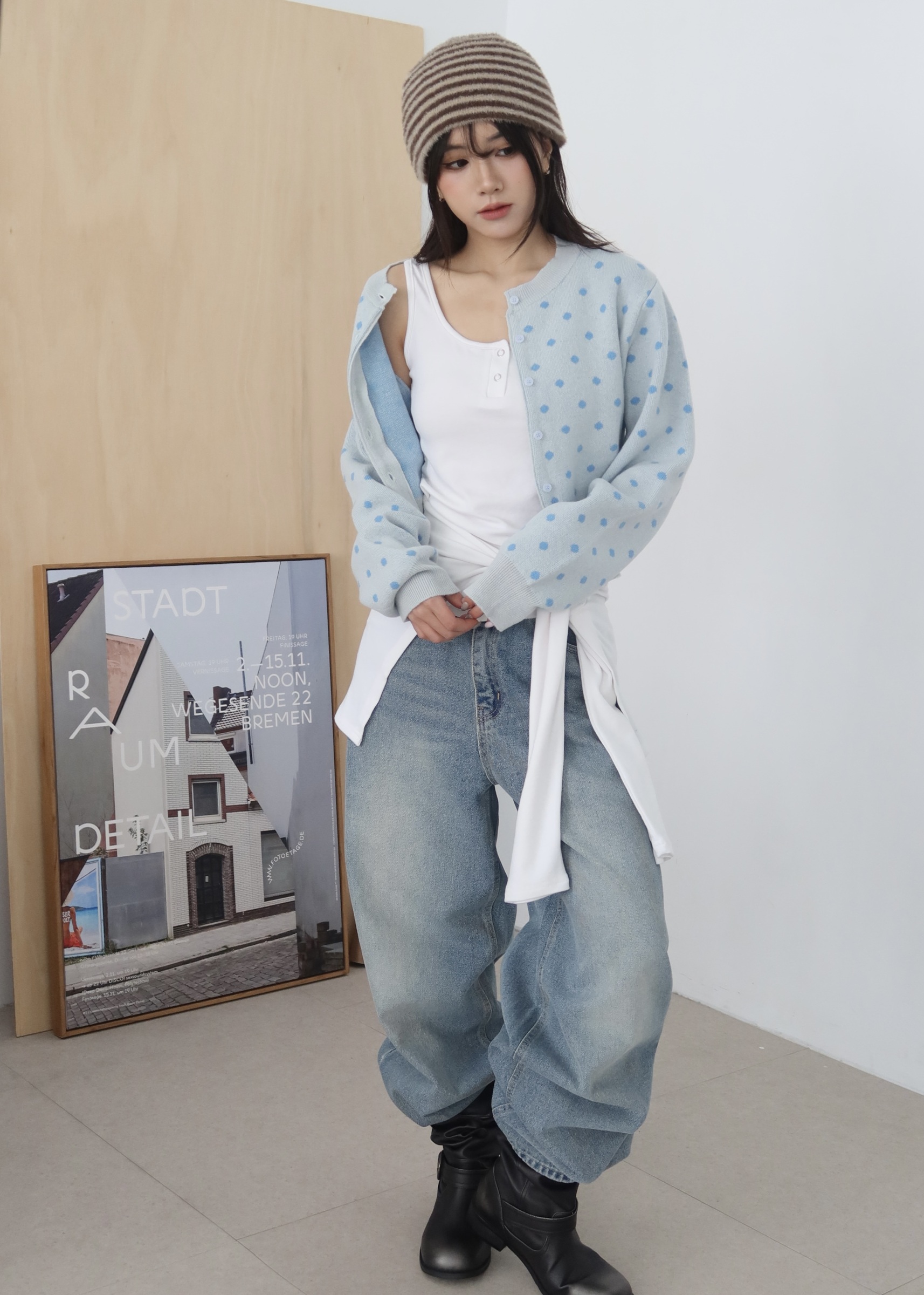 4D15677A-C139-49CB-A649-37AE0BA1AB1B_1_201_a