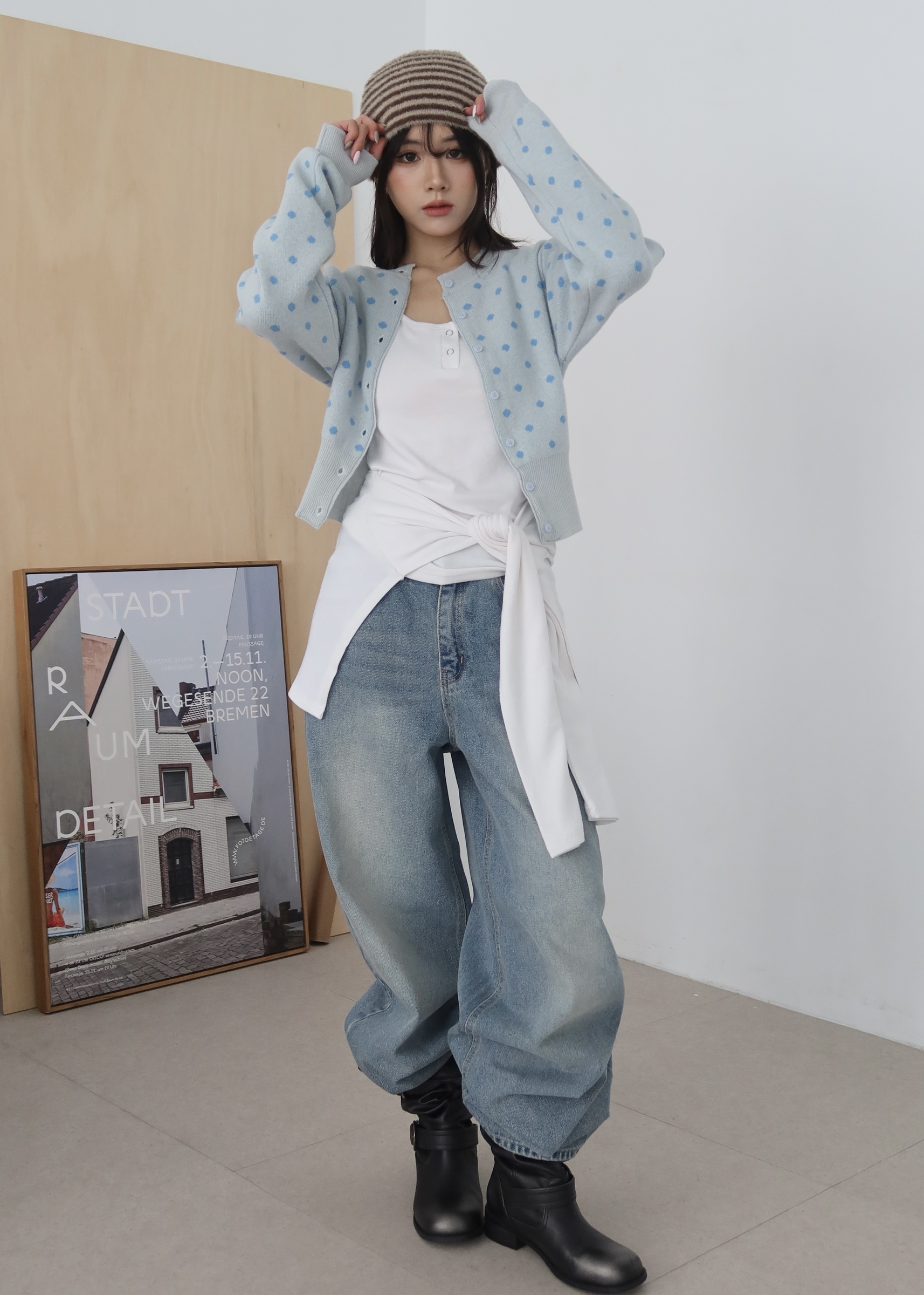 BD80F648-380D-4C68-A5AF-B18BEA14B367_1_201_a