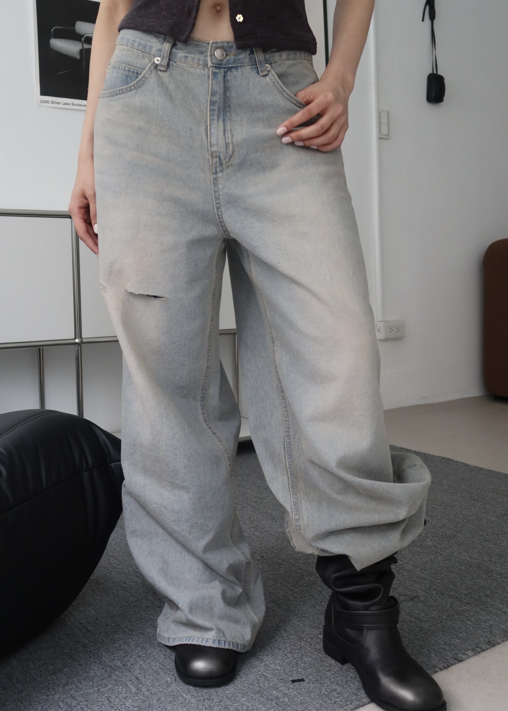 3736AD16-6669-4C3E-9317-A3062DB93E84_1_201_a