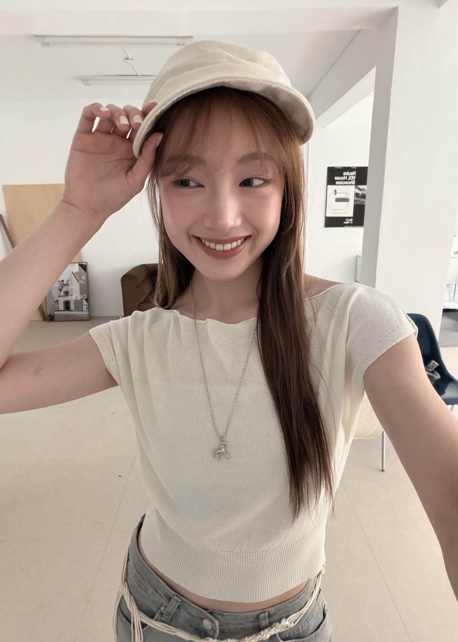 FD59D3E3-669F-48DE-AD77-BE135EDC6756_1_201_a