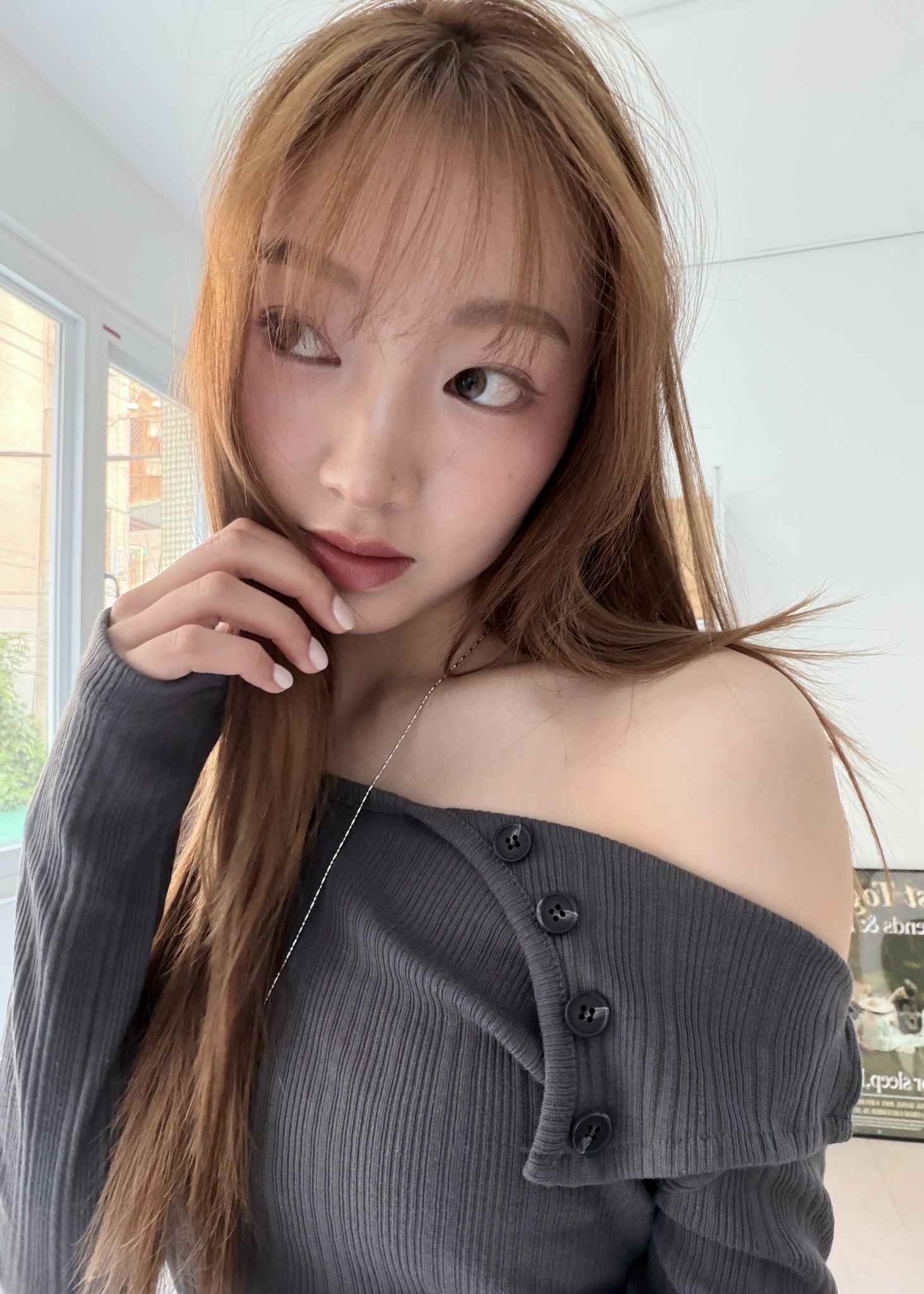 7591A1DF-F3FF-49FA-A25F-492DDCD46B72_1_201_a