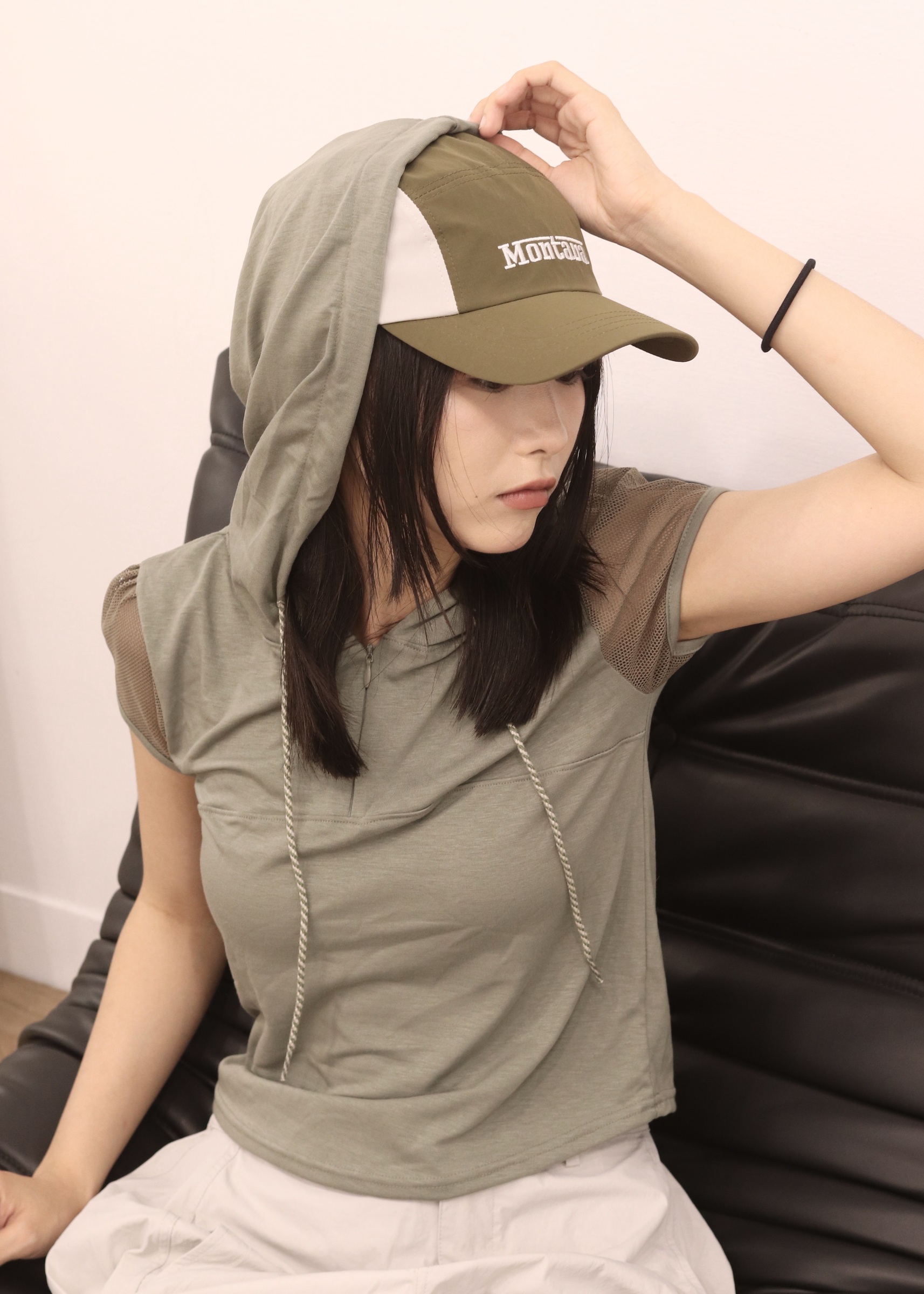 1E60C3CB-4A80-4A8C-882A-96ECF3E571D8_1_201_a