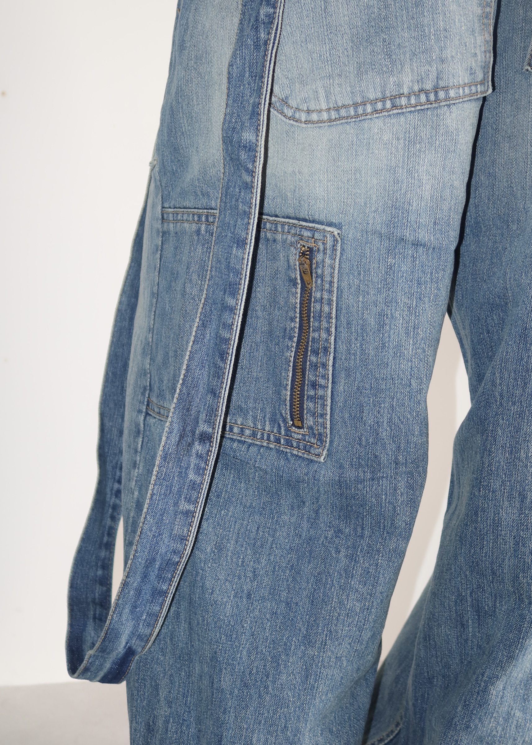 17643383-7F98-4486-AB74-E996B4D89092_1_201_a