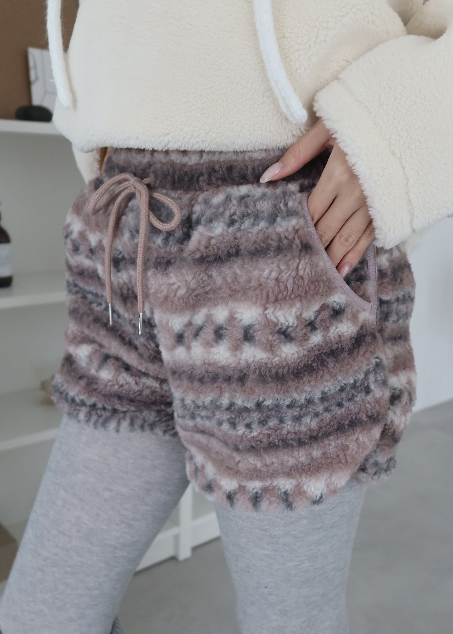 434871DC-3FCB-4E60-858B-32B27E86AA75_1_201_a