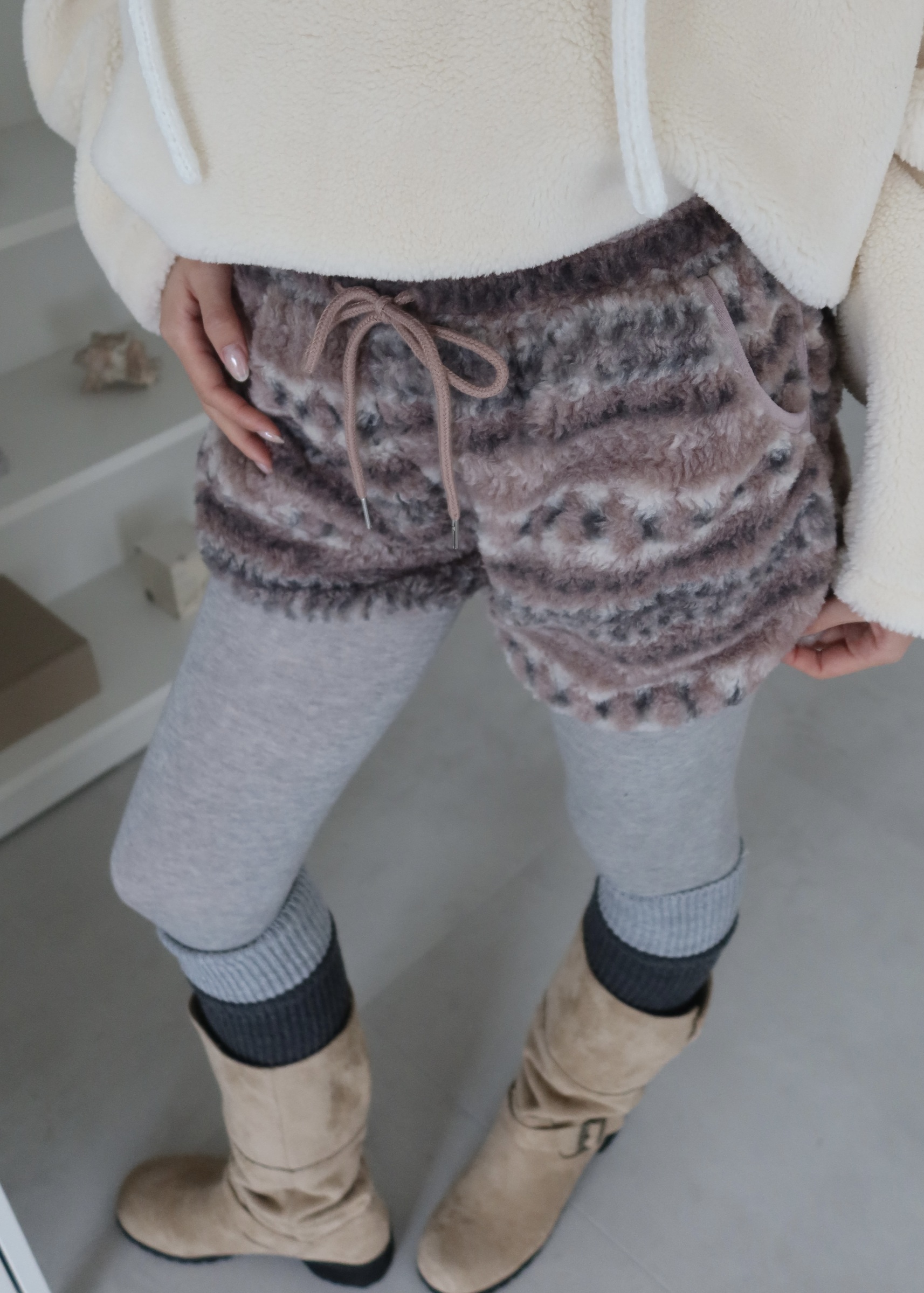 BFD1BBCB-C48D-44D2-9165-58303BFC499A_1_201_a