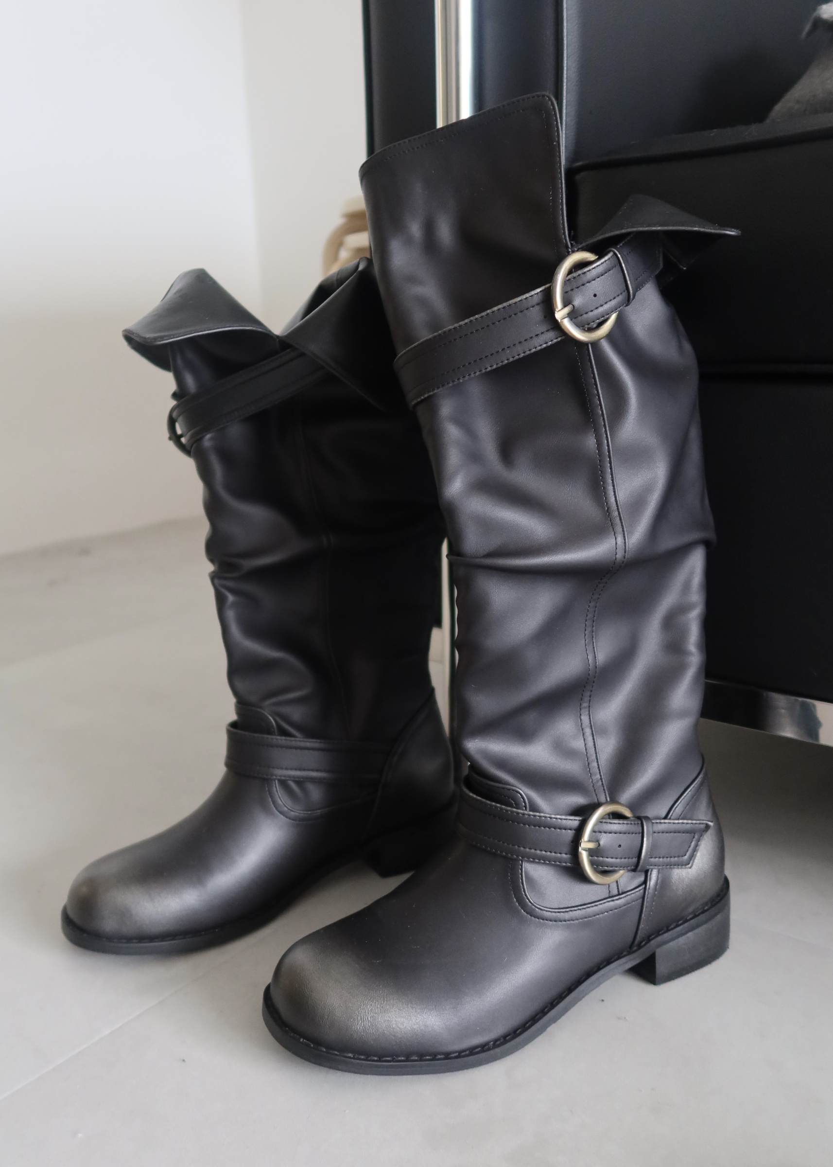 21EFE116-3F2A-43E2-82C2-232C9386CAAB_1_201_a