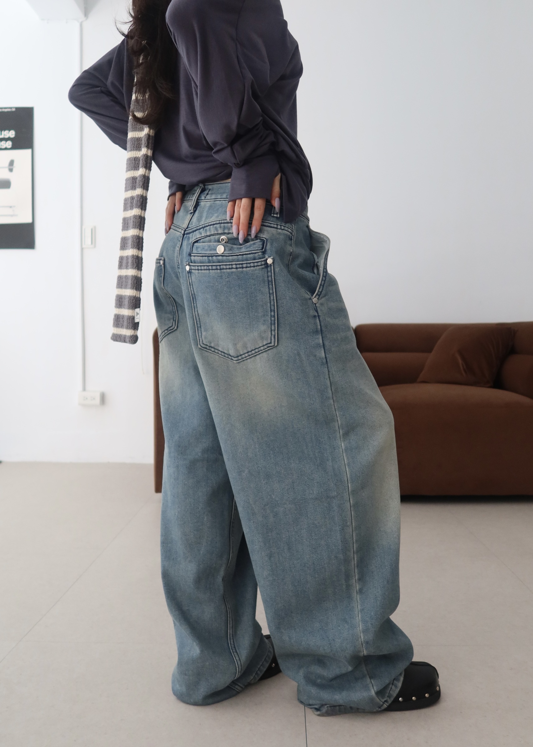 6C86FBAD-66D1-478C-9058-7294A46119A9_1_201_a