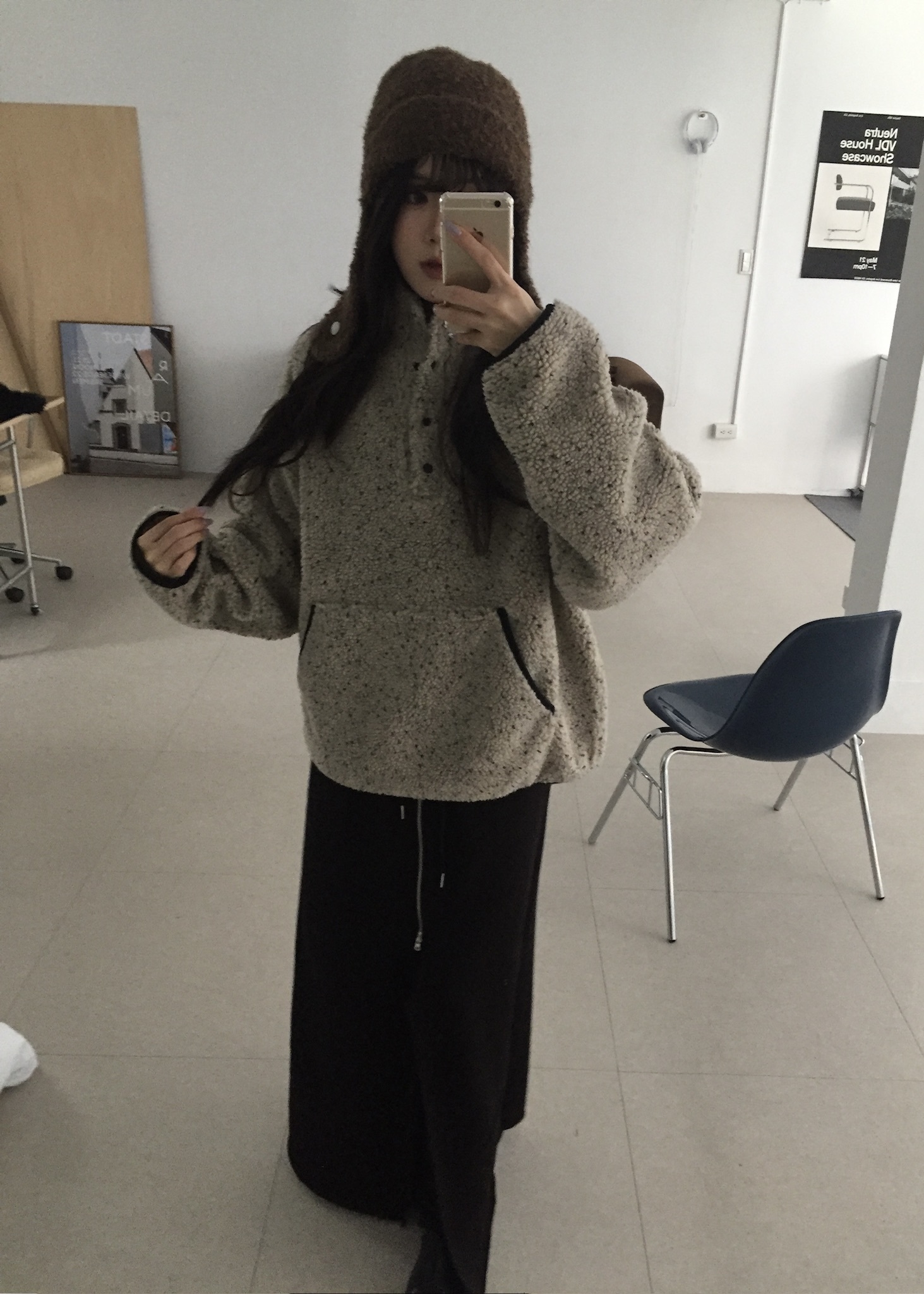 D3B839E1-56A8-4A74-9A41-90588FE1C9AF_1_201_a