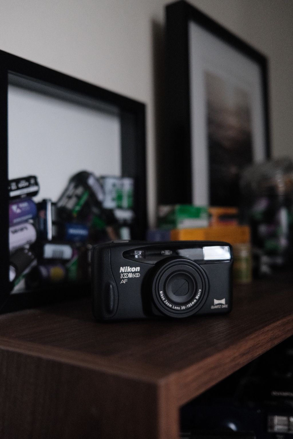 Nikon Zoom 500AF Andd.moments,