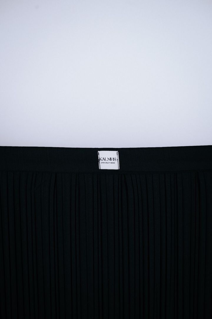 wrap skirt.