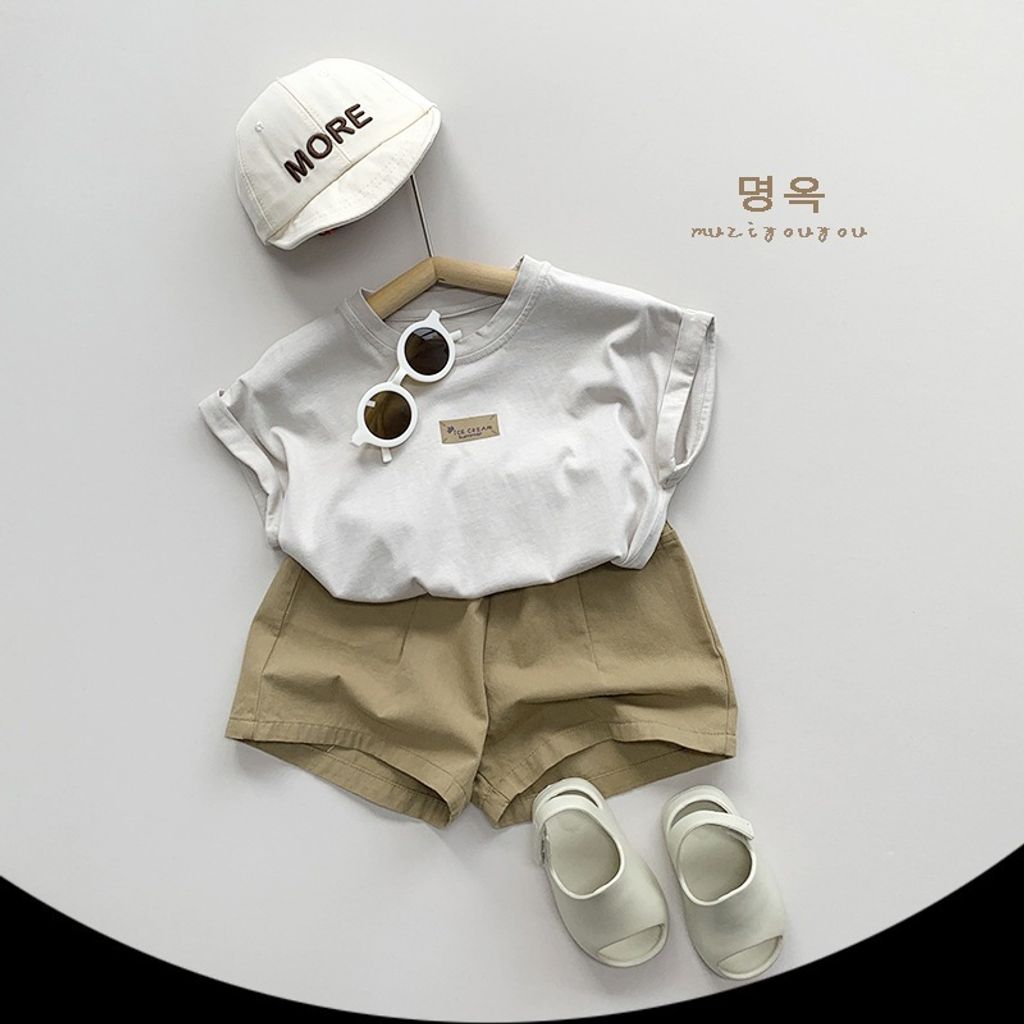 tw-11134207-820l9-mkj9789d5clgd2