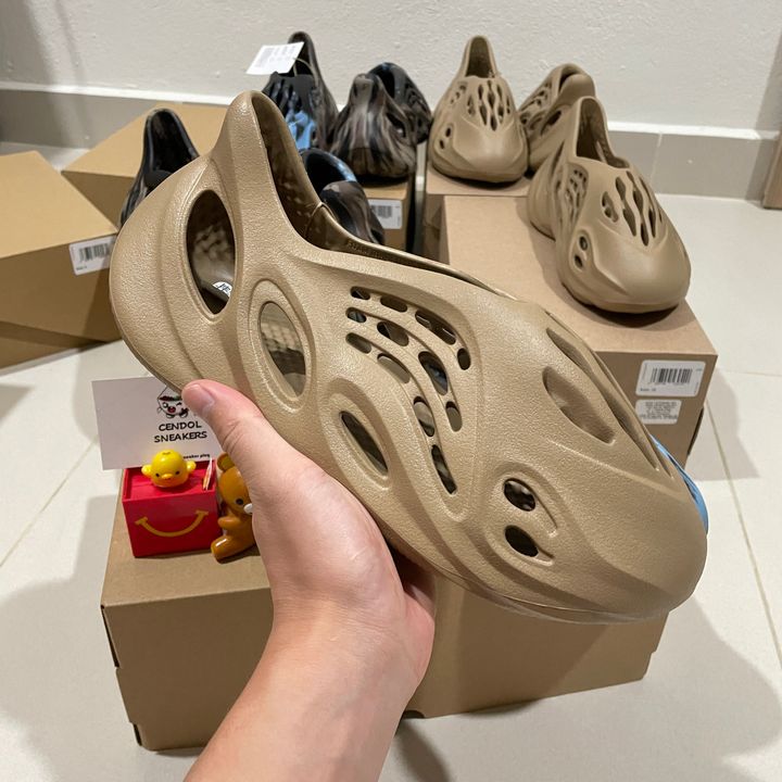 Clay taupe