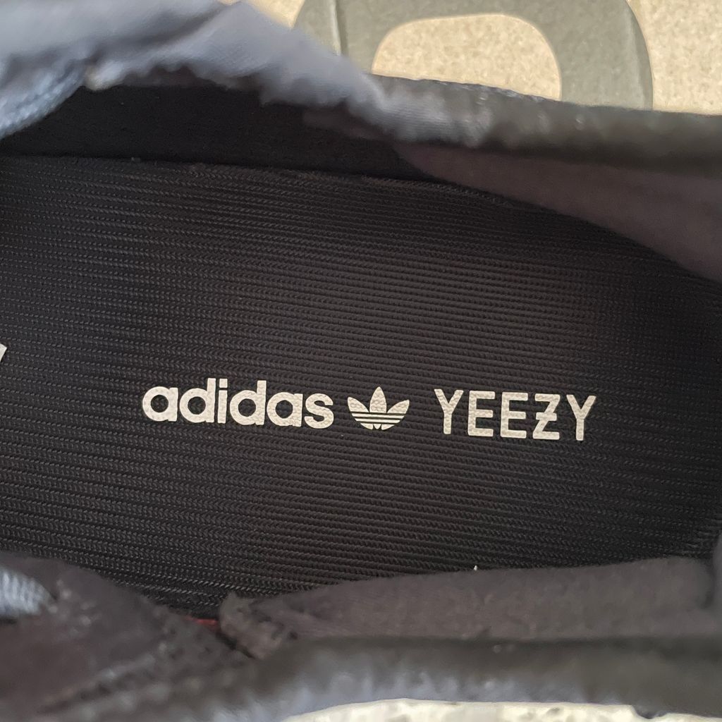 yzy bred8