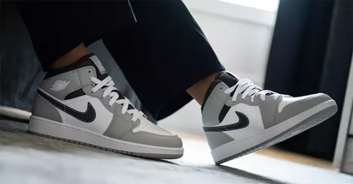 Air-Jordan-1-Mid-Light-Smoke-Grey-Anthracite-EDS-STORE