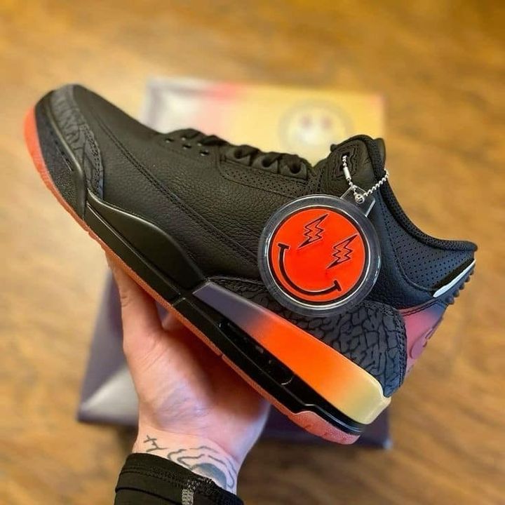 j34