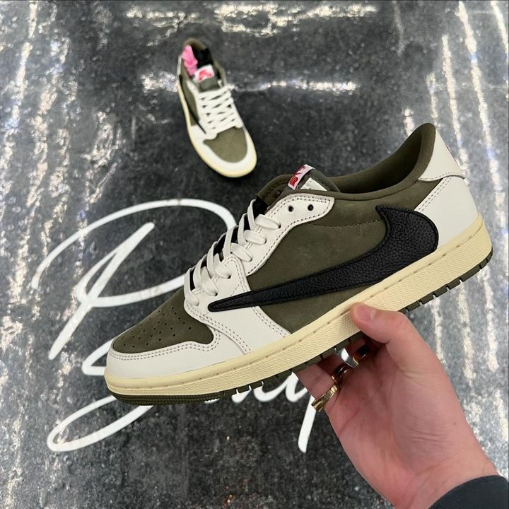 Travis-Scott-Air-Jordan-1-Low-Medium-Olive-DM7866-200