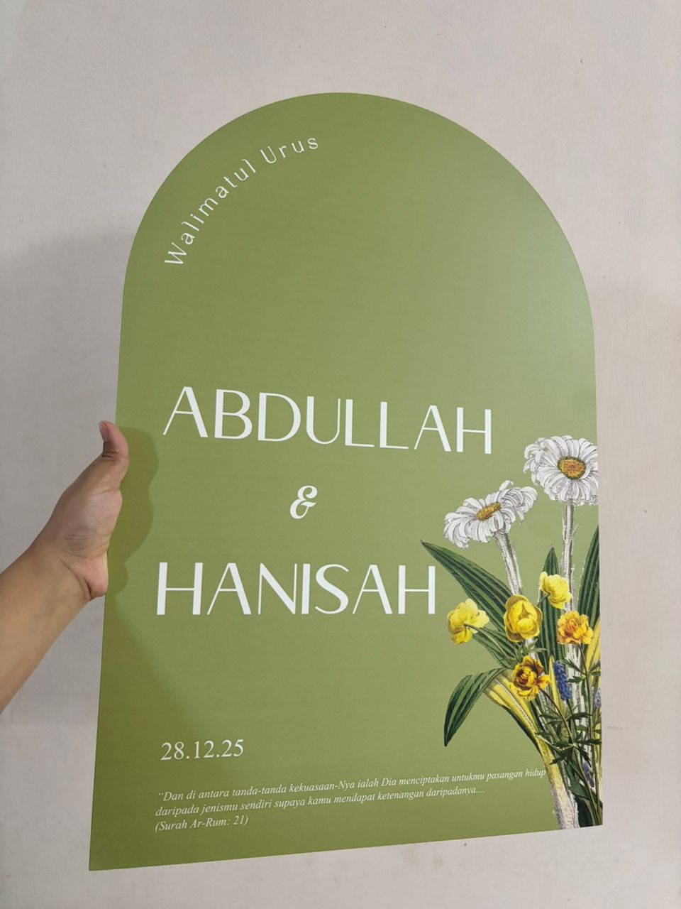 Custom arch KT board wedding welcome sign displayed on wooden easel