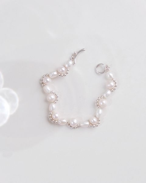 4E6BE671-7A9C-4288-9906-01542D676EB2