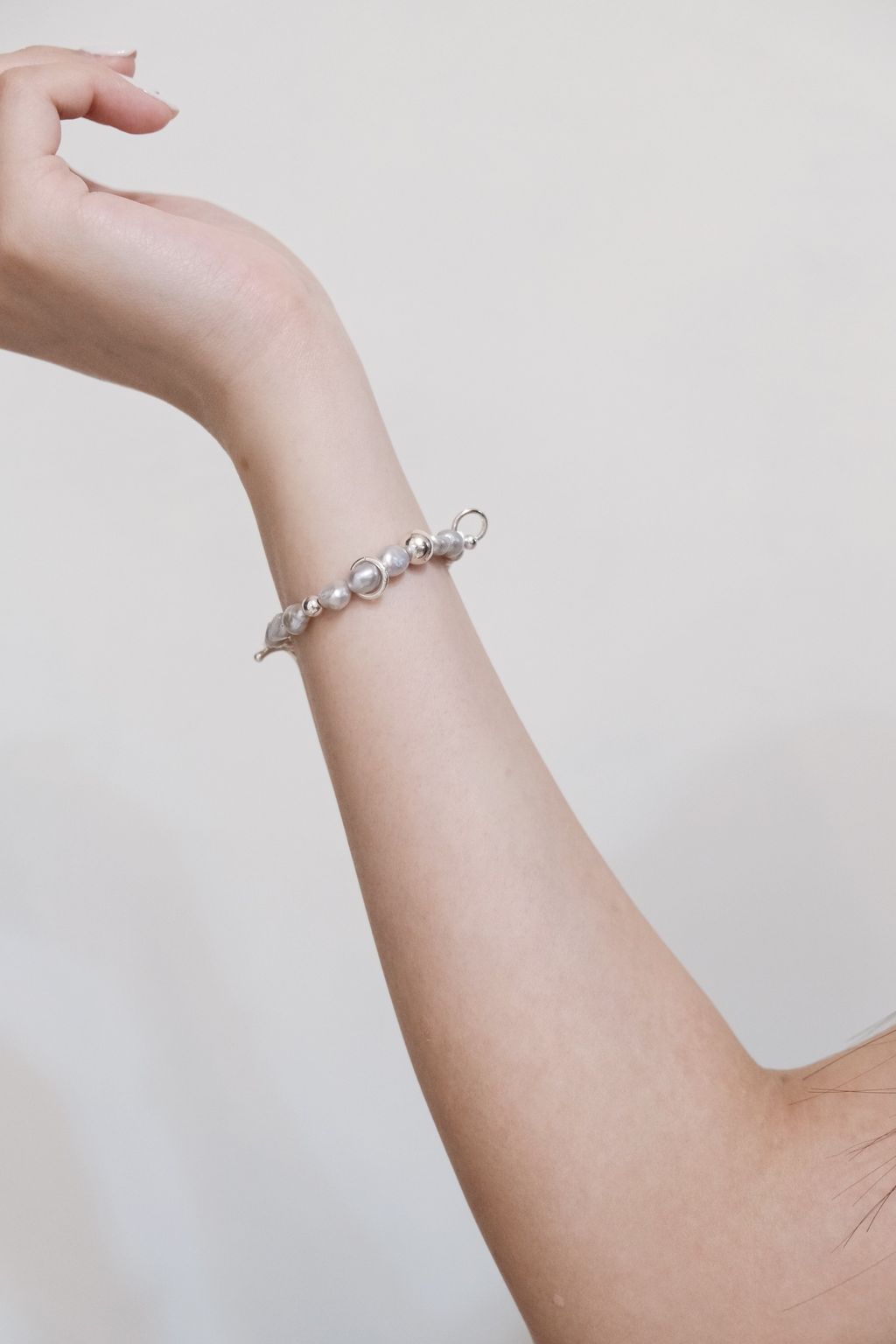 8E698A72-7E84-4F42-8D64-E76E364A7BE9