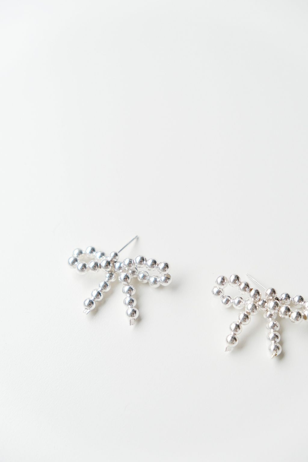 EFE3A99F-55C1-4AD3-91D6-8B189807DE11