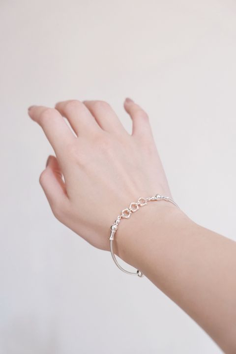 F60C34B9-727C-45DB-9625-59008EF28BE1