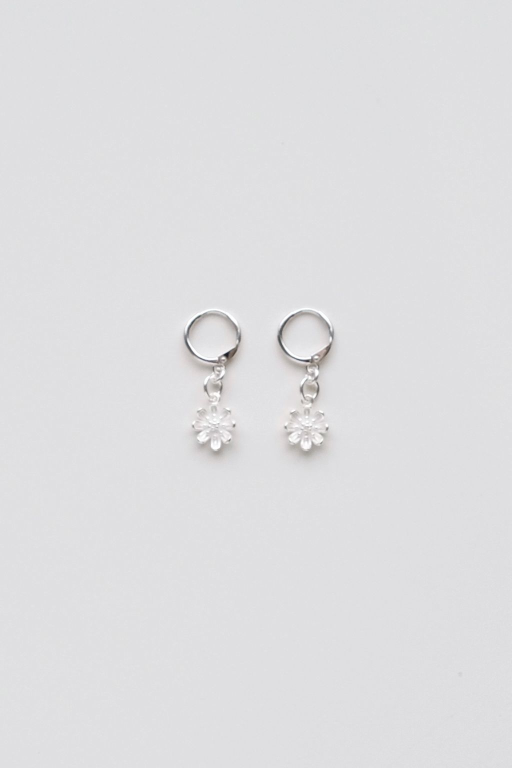 90687D83-1009-4D4F-A552-A19F9089C8D3