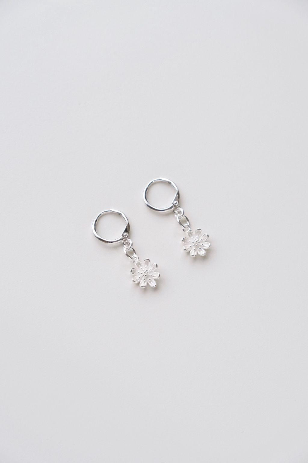 1F4B0483-E8FA-4832-B72E-CF88D153A105