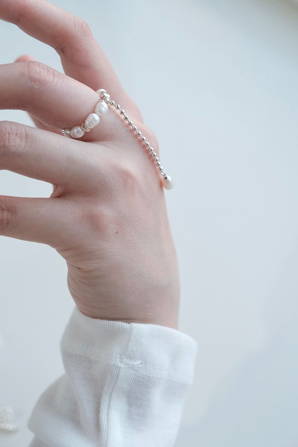 F22739FB-6B6B-4E63-BBF0-23340A56B097