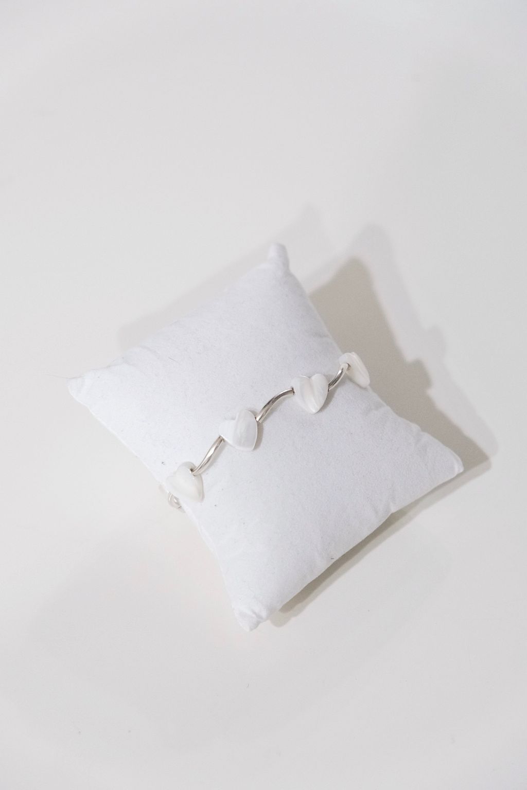 E6C949B3-BD0A-4D15-A087-375E4A43DBC5