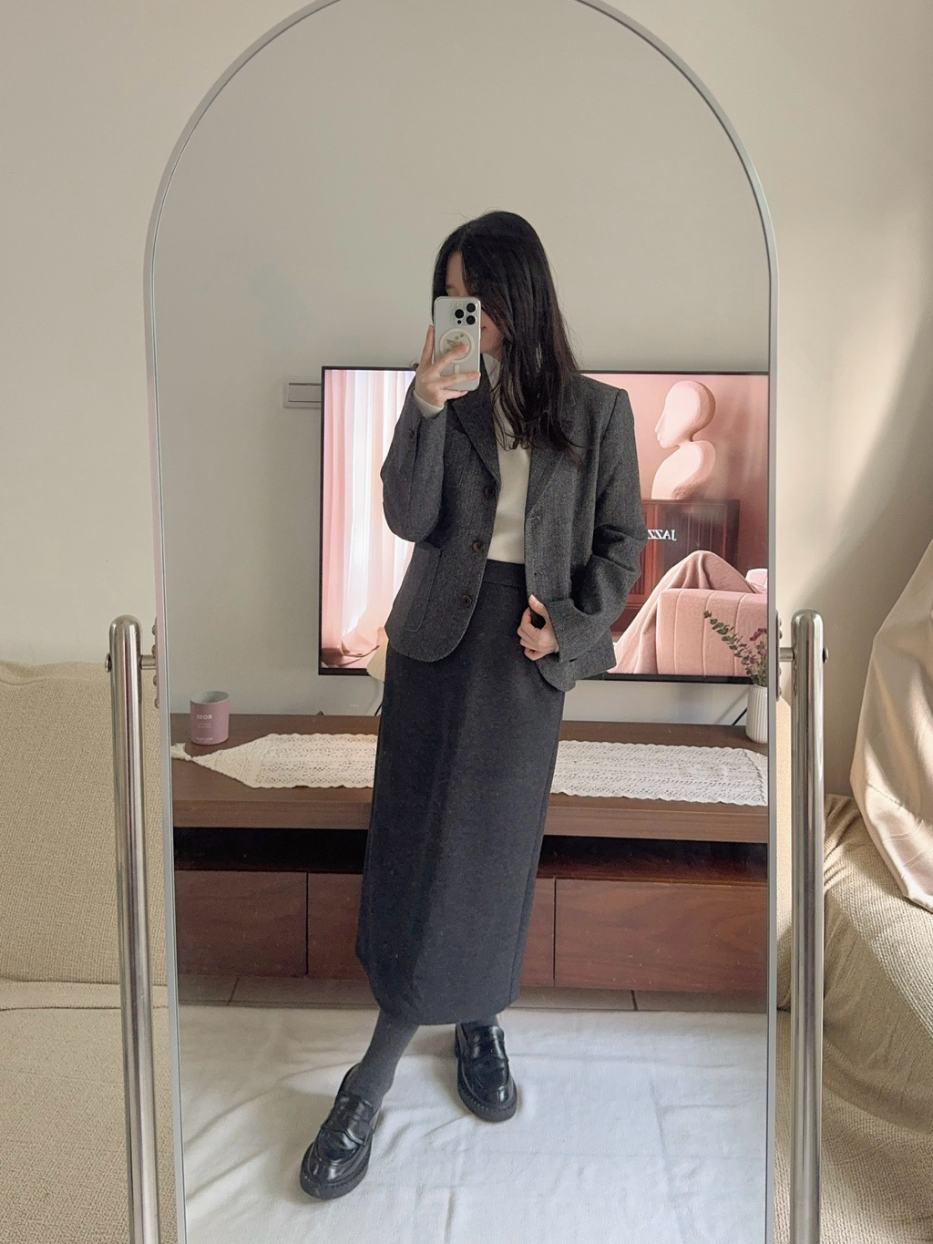 tw-11134207-81ztm-mi0fyyuevfur54