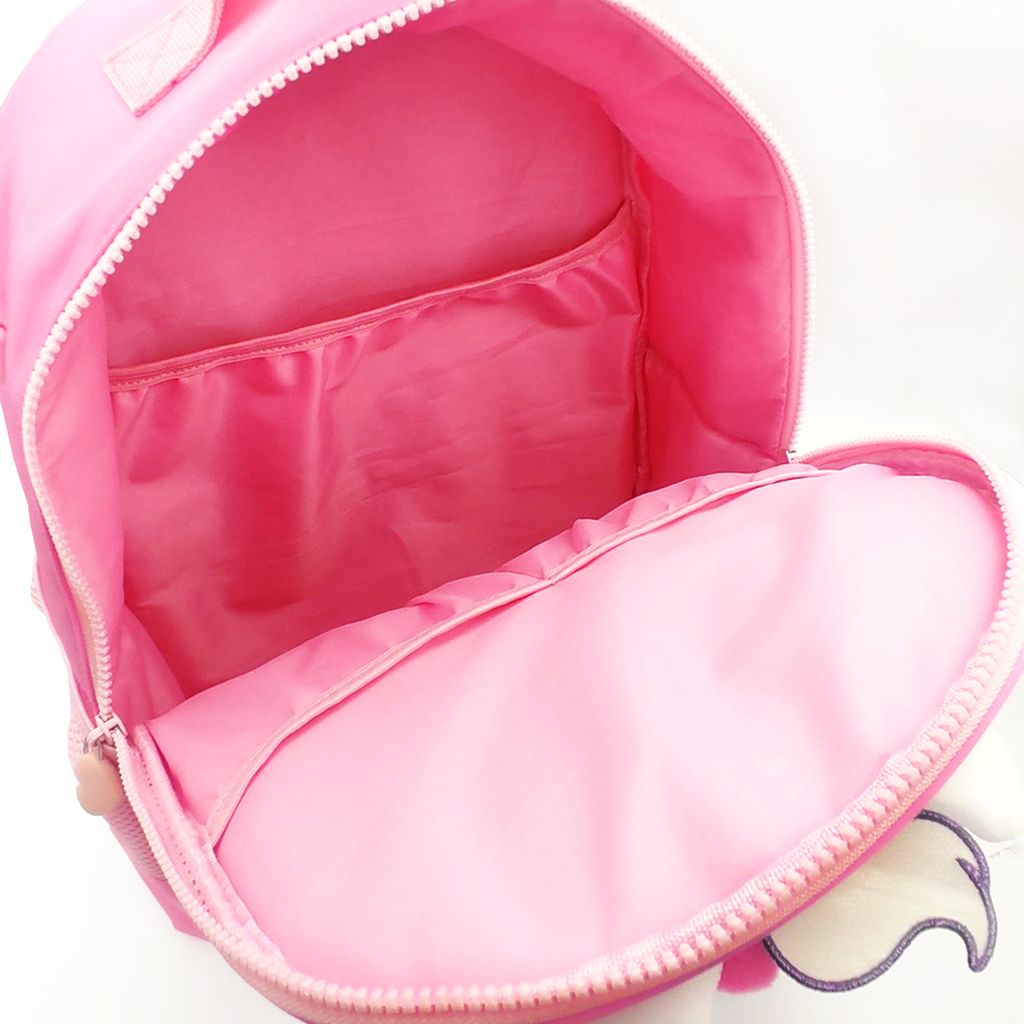 19 - kitty - back pack - close up - f