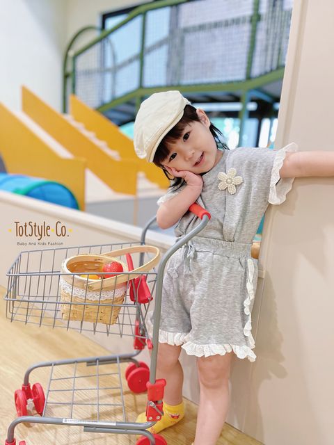 Girl summer sport set