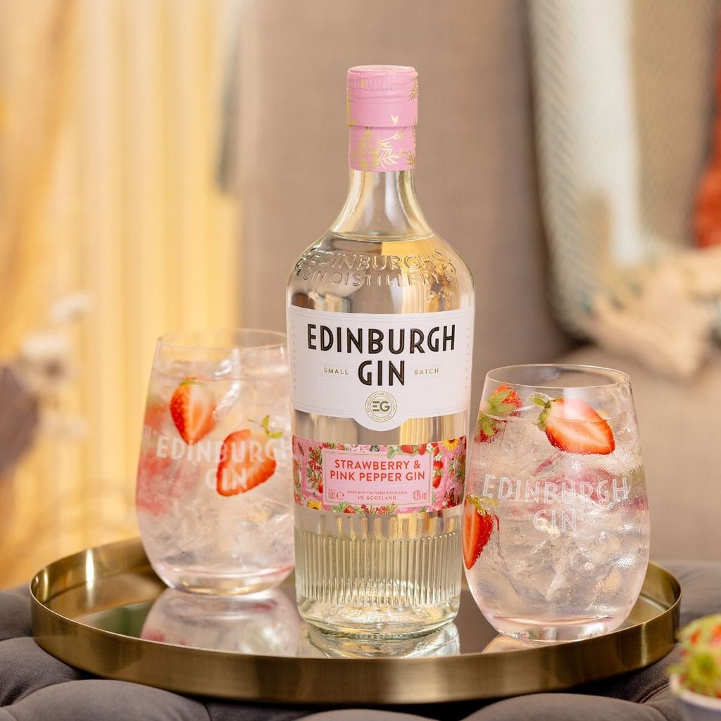Edinburgh Gin Strawberry and Pink Pepper 3