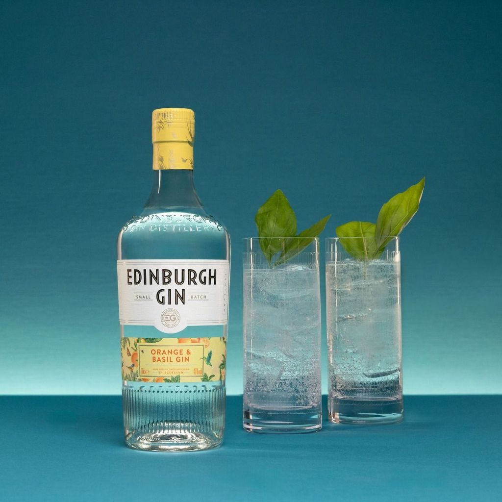 edinburgh-gin_orange-_-basil_bottle-with-g_t_lifestyle_2025