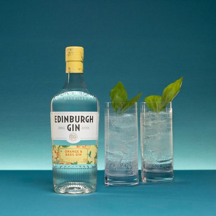 edinburgh-gin_orange-_-basil_bottle-with-g_t_lifestyle_2025