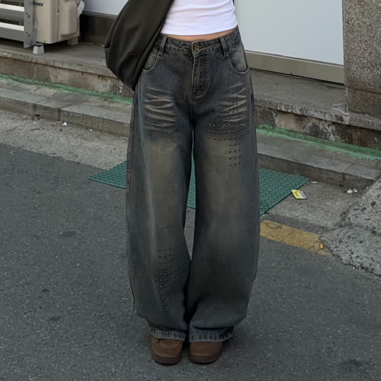 2605121166928031