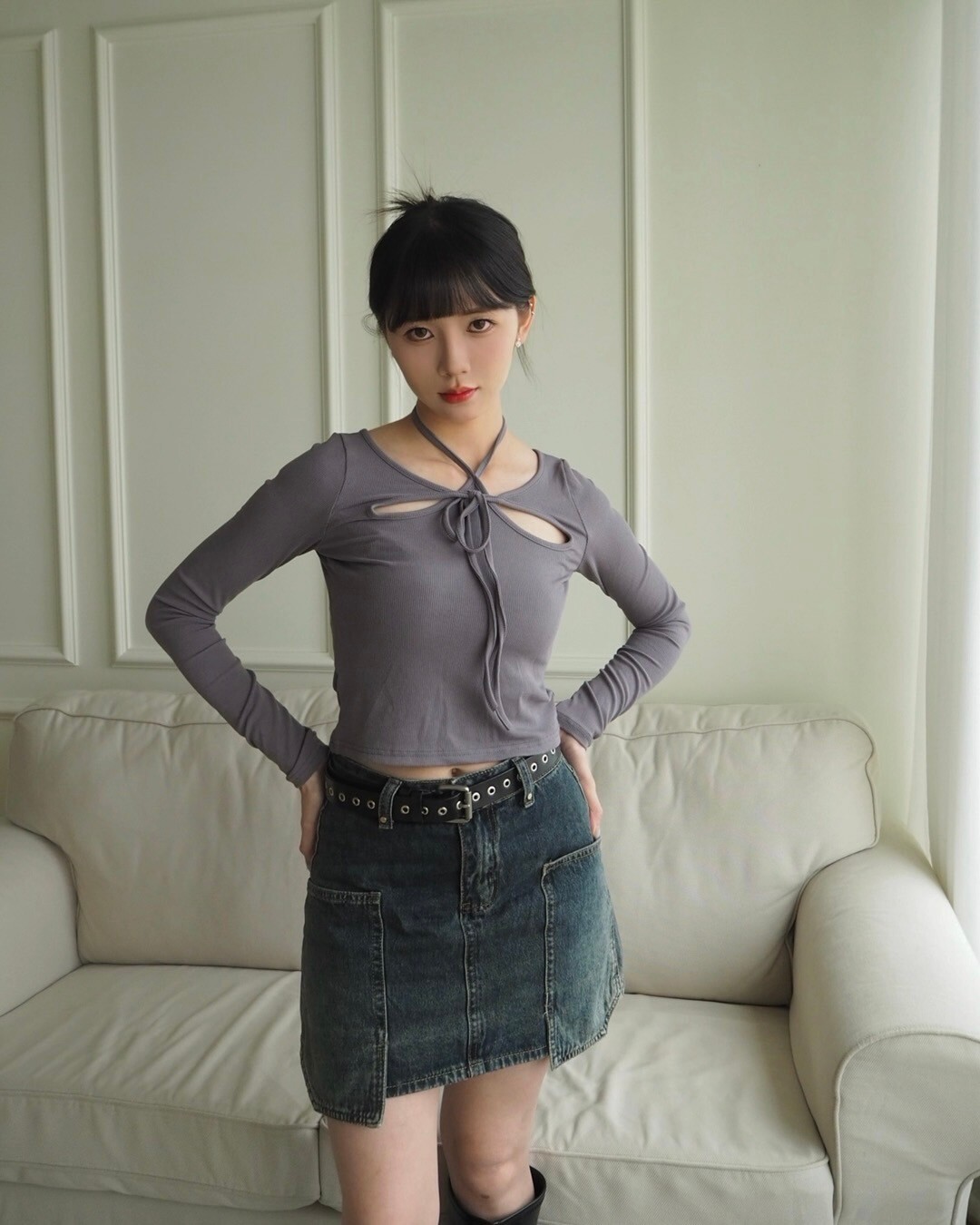 T13野蠻女友繞脖綁帶修身上衣 (31)