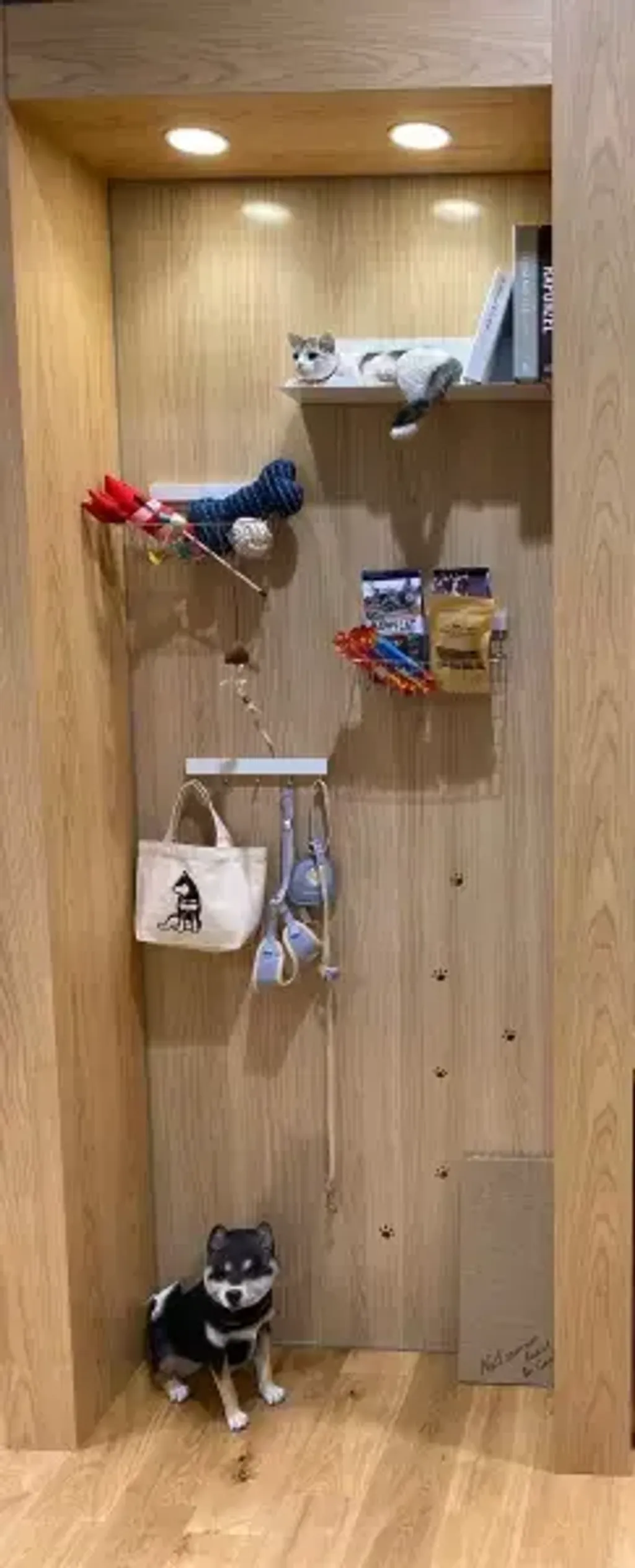 _files_productwl_Shop_folder_osakahdc_em2_jpg_w243px_h600px