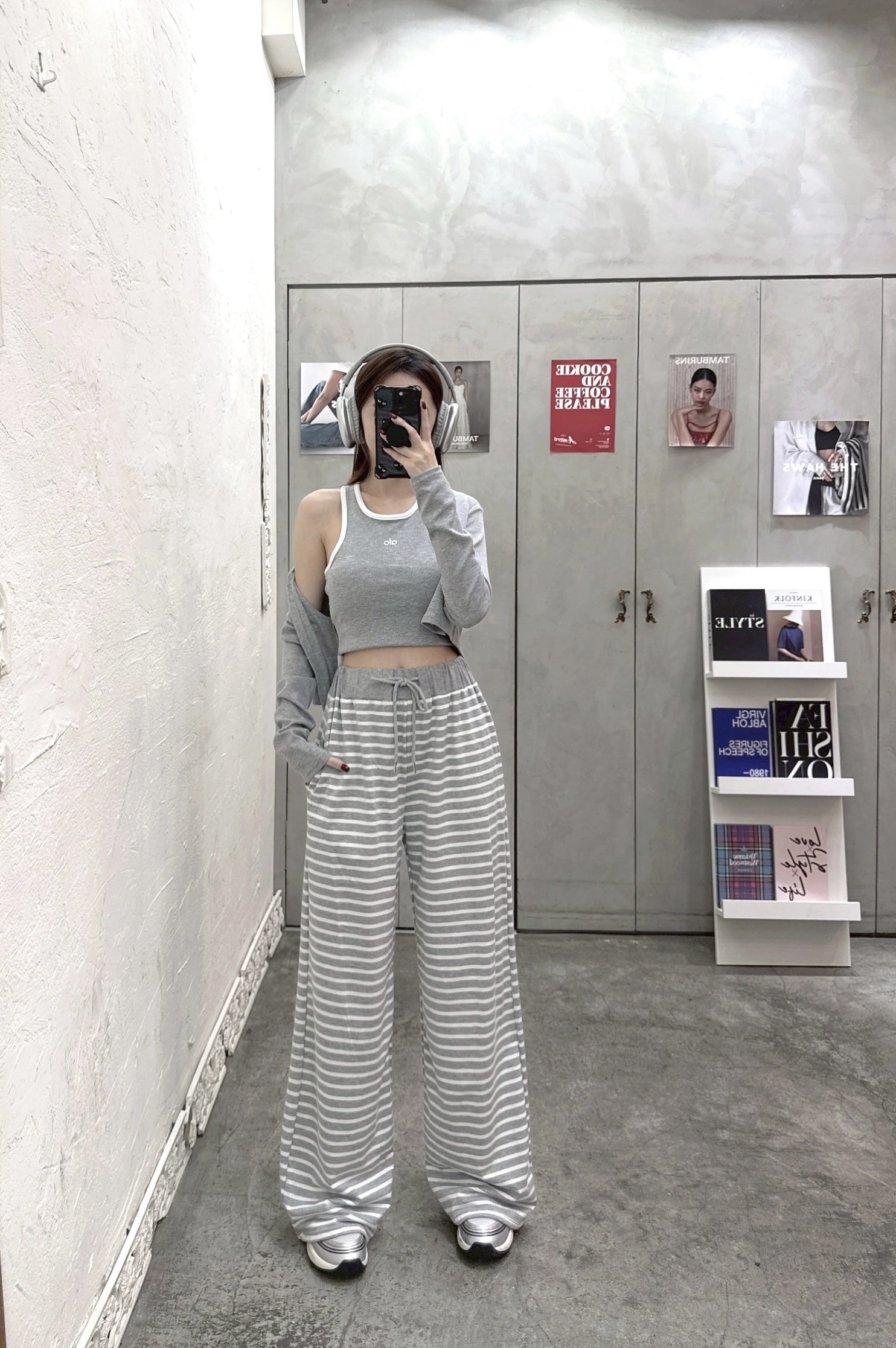 8B917954-0B19-44AC-B278-9FB5D1993AFA