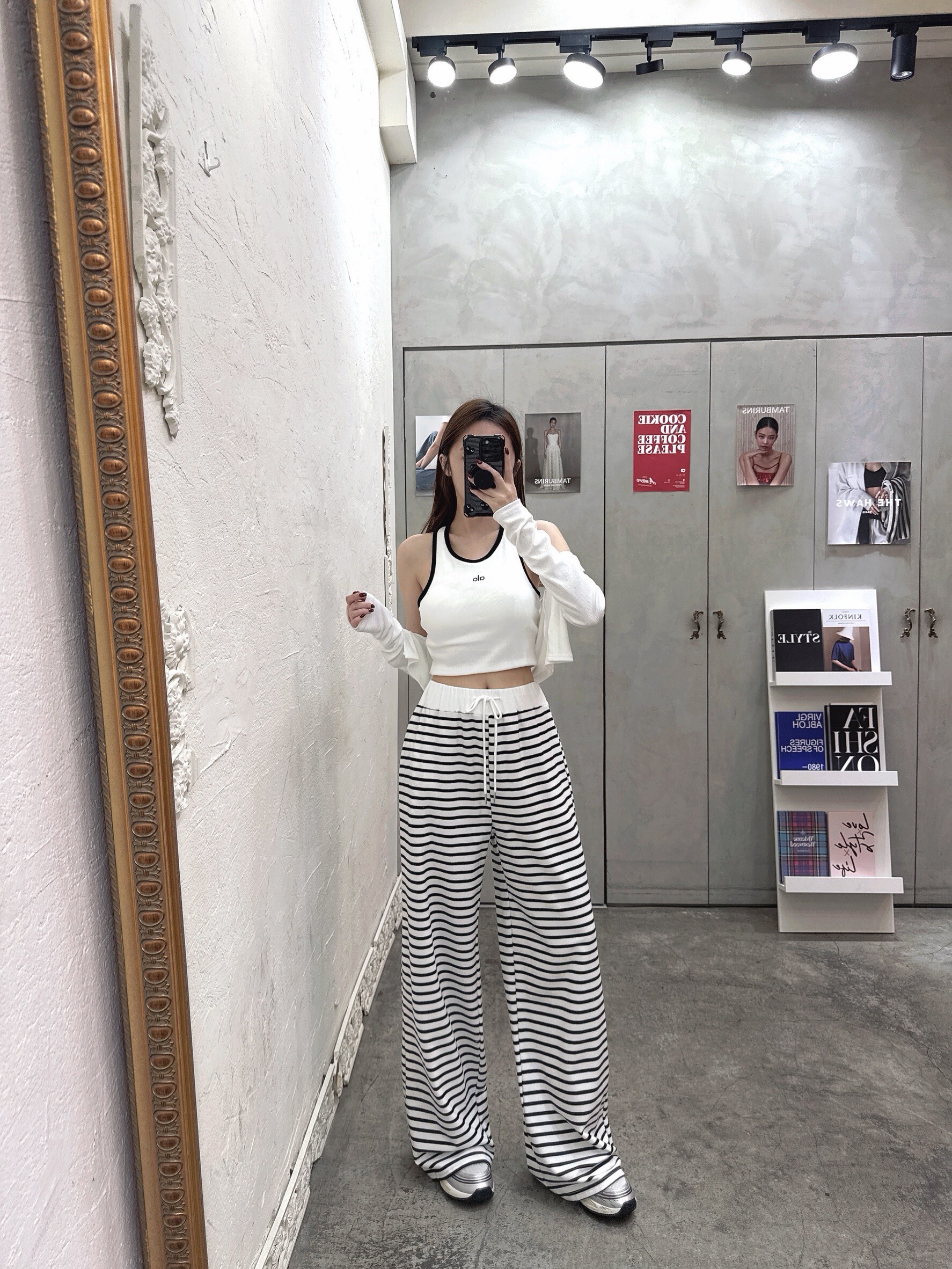 3CB253FC-1FF3-4B09-B5B3-B0876A6FC77A